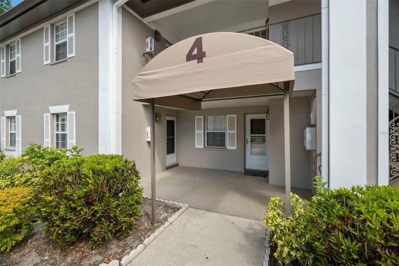 Bay OaksCondos for Sale in Clearwater, FL