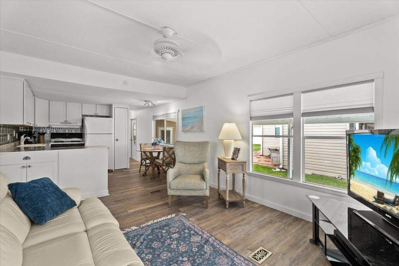 2 bedroom Mobile Home at 225 Blackburn Boulevard, Harbor Cove, North Port — photo 5