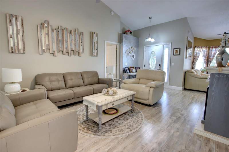 3 bedroom Single Family Residence at 2722 Maywood Street, Eustis Crooked Lake Ridge Add 01, Eustis — photo 3