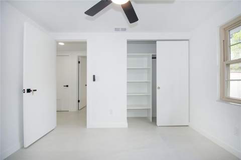 9409 Lonsdale Court, Tampa FL - photo 15 of 30