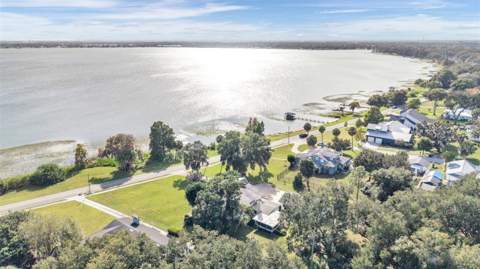 1542 Lake Ariana Boulevard, Auburndale FL - photo 10 of 70