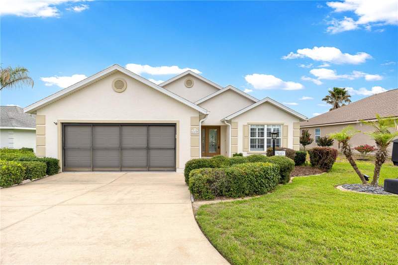 3 bedroom Single Family Residence at 11137 SE 173rd Place, Stonecrest, Summerfield — photo 1