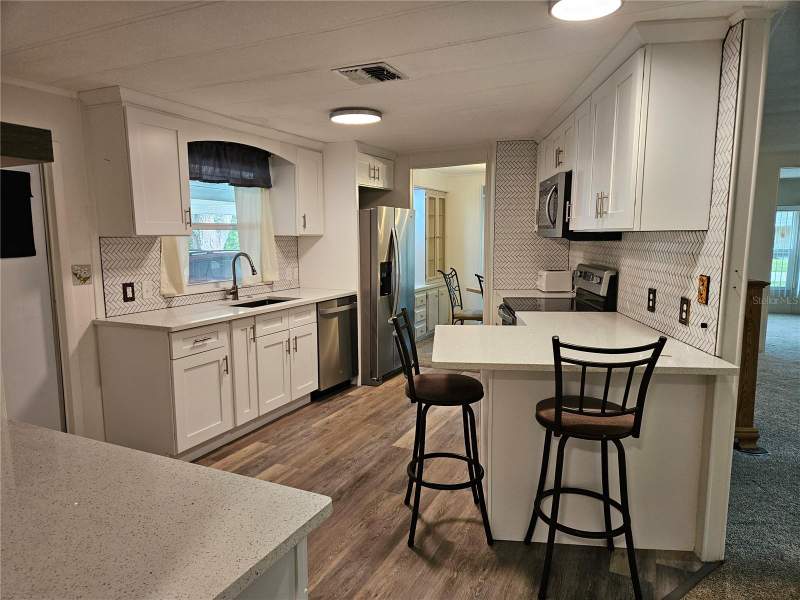 2 bedroom Manufactured Home at 217 Lake Tarpon Drive #24, Lake Tarpon Mobile Home Village, Palm Harbor — photo 5