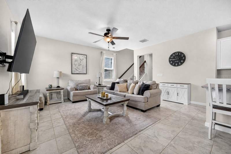 3 bedroom Single Family Residence at 11618 Gold Dust Court, Lucaya Lake Club Ph 4A, Riverview — photo 2