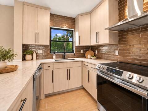 2003 75th Way, St Petersburg FL - photo 17 of 81