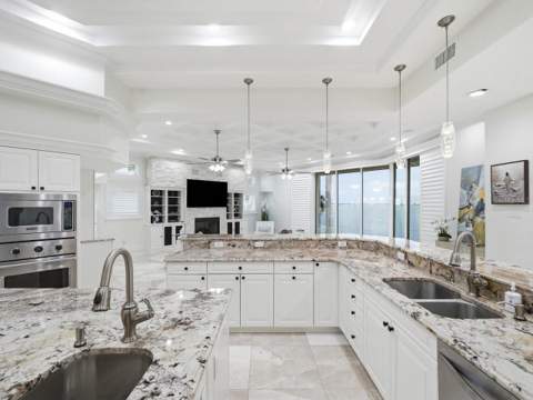 5400 Pali Way, St Pete Beach FL - photo 12 of 73