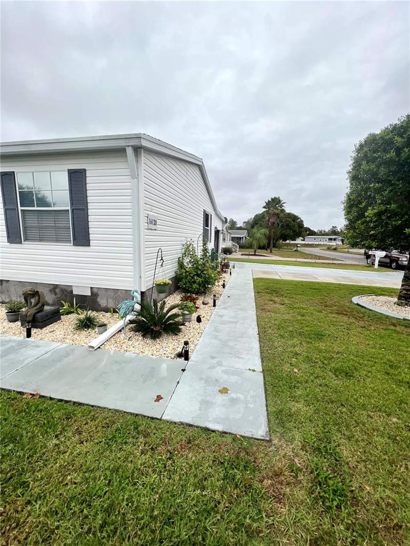 3 bedroom Manufactured Home at 16120 Brookridge Boulevard, Brookridge Comm, Brooksville — photo 3