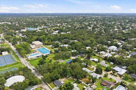 2533 Hawthorne Street, Sarasota FL - photo 18 of 42