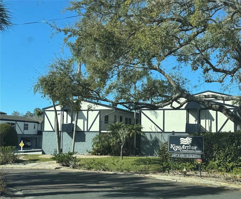 King Arthurs Court Condo