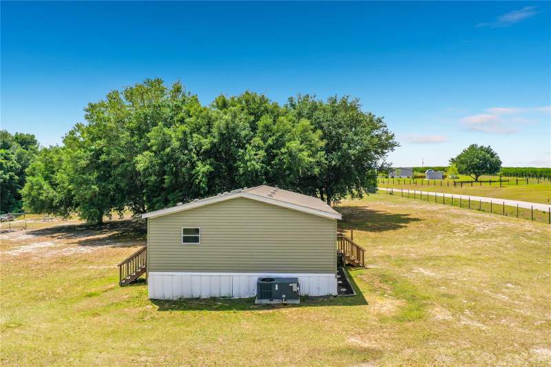 3 bedroom Manufactured Home at 8108 Sergeant Pepper Drive, Blue Spring Lake Sub, Howey In The Hills — photo 4