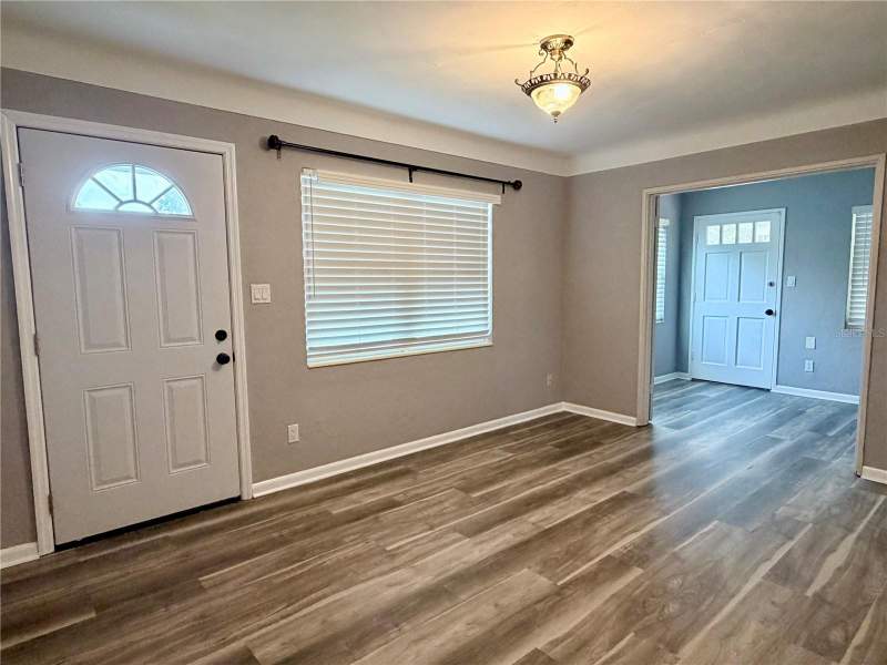 2 bedroom Single Family Residence at 1851 50th Avenue, Moorefield Heights, St Petersburg — photo 3
