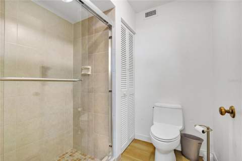 597 Lakeside Drive #205, Bradenton FL - photo 24 of 47