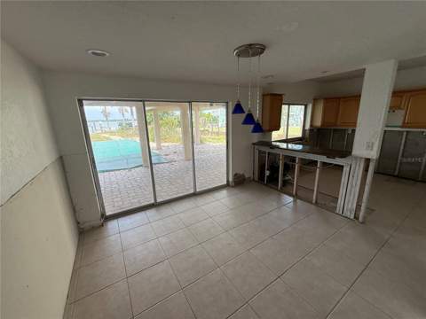 6111 Bayou Grande Boulevard, St Petersburg FL - photo 8 of 22
