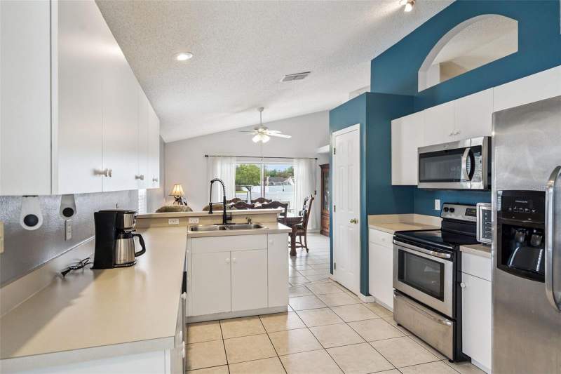 3 bedroom Single Family Residence at 527 Durango Loop Street, Westridge Ph 03, Davenport — photo 5