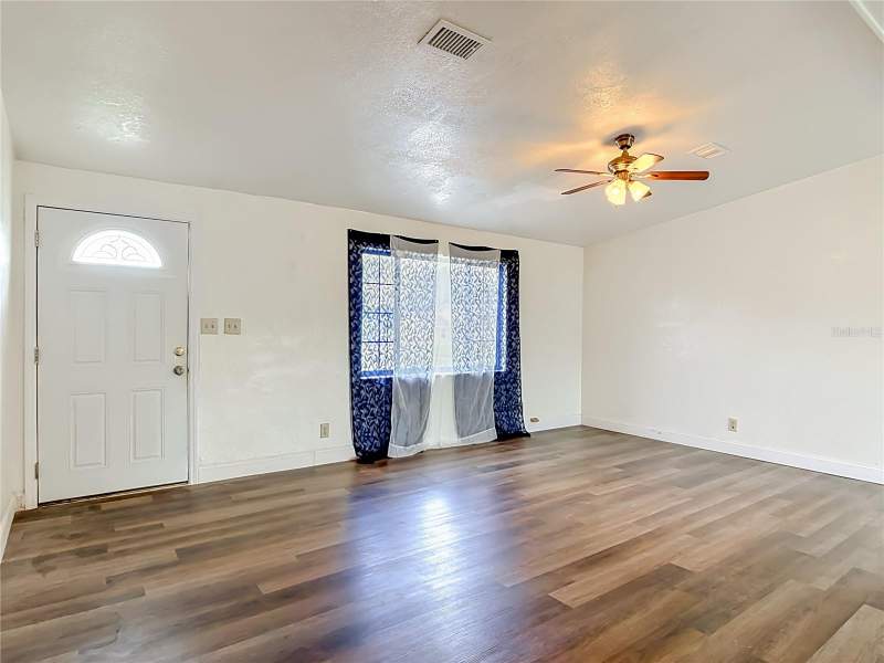 3 bedroom Manufactured Home at 943 MONROE HARBOR PLACE, SANFORD PLACE, SANFORD — photo 3
