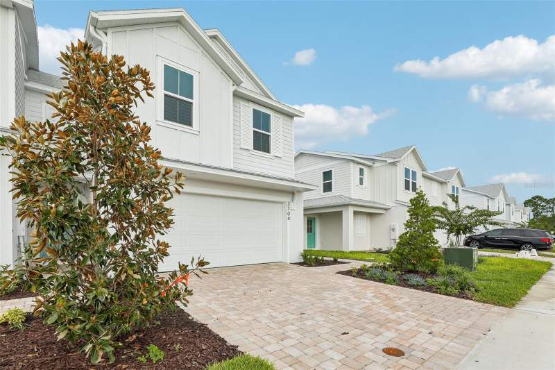 3 bedroom Townhouse at 2704 Meadow Crest Drive, Cyrene At Harmony, St Cloud — photo 3