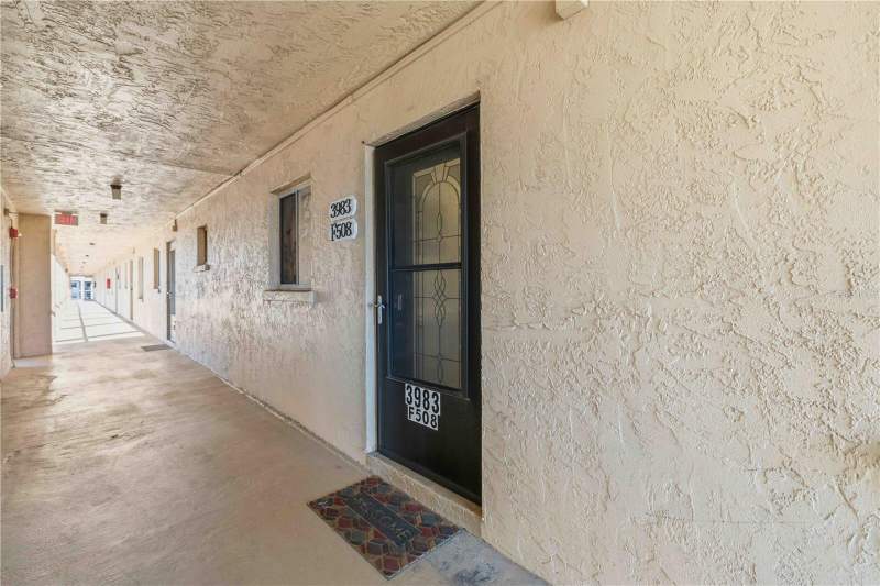 2 bedroom Condominium at 3983 Lake Bayshore Drive #F-508, Bayshore On The Lake Apts Sec 3, Bradenton — photo 3