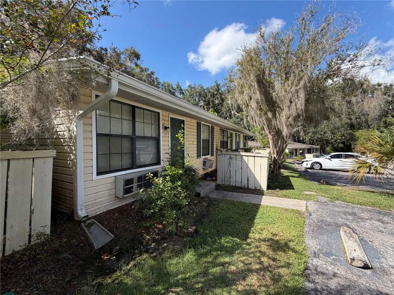 1 bedroom Condominium at 2490 SW 14th Drive #11, Prairiewood, Gainesville — photo 2