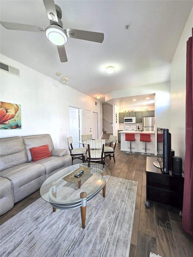 4 bedroom Condominium at 4021 Venetian Bay Drive #101, Venetian Bay Village Condo Ph 1, Kissimmee — photo 2