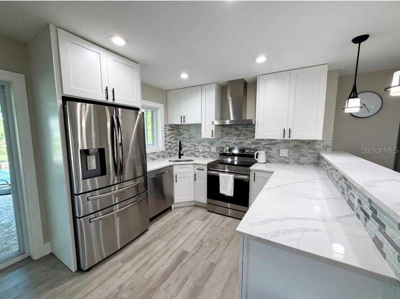 3 bedroom Single Family Residence at 1385 Harmony Drive, Port Charlotte Sec 51 02, Port Charlotte — photo 2