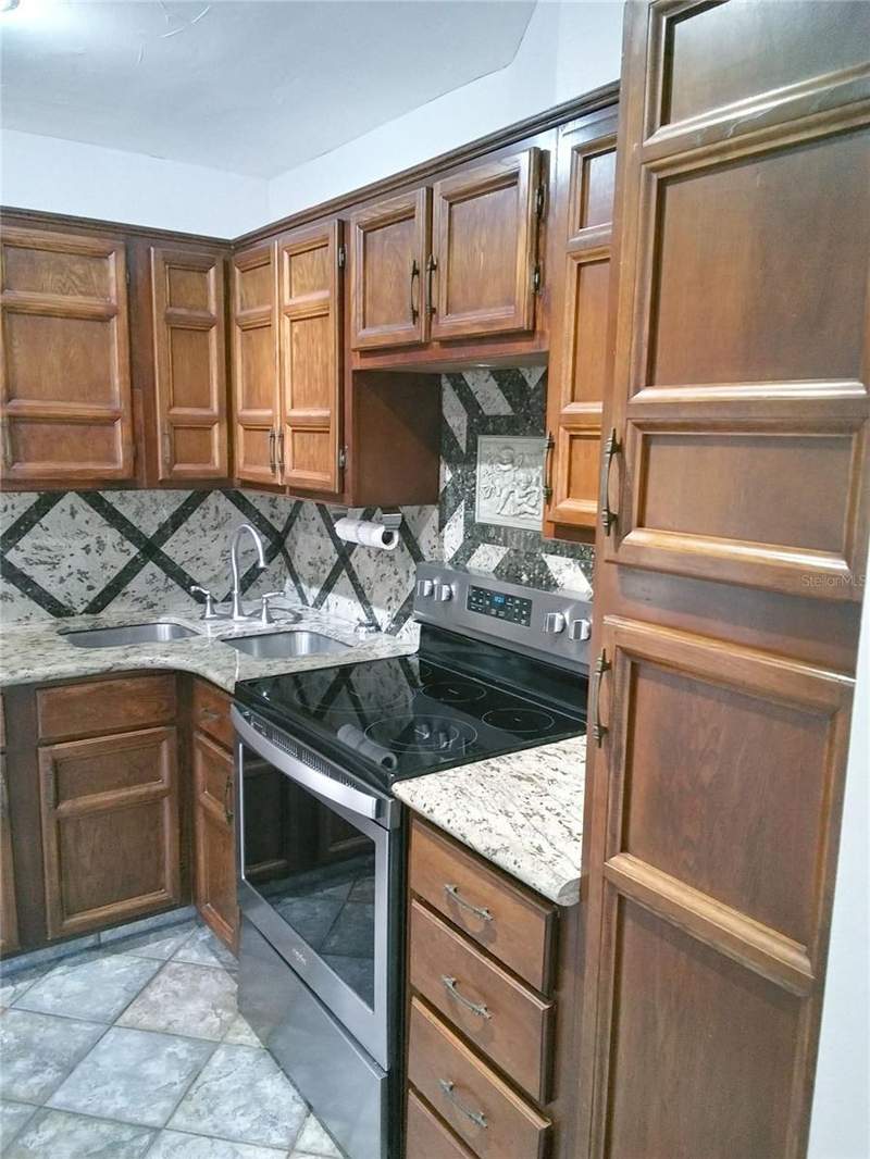 2 bedroom Condominium at 4209 Fogcutter Court #4209, Spinnaker Cove Condo Pha, Tampa — photo 5