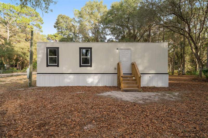 2 bedroom Manufactured Home at 1630 SE 178th Lane, Leighton Estate, Summerfield — photo 3