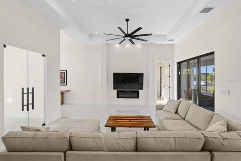 10860 McAlester Circle, Port Charlotte FL - photo 16 of 82