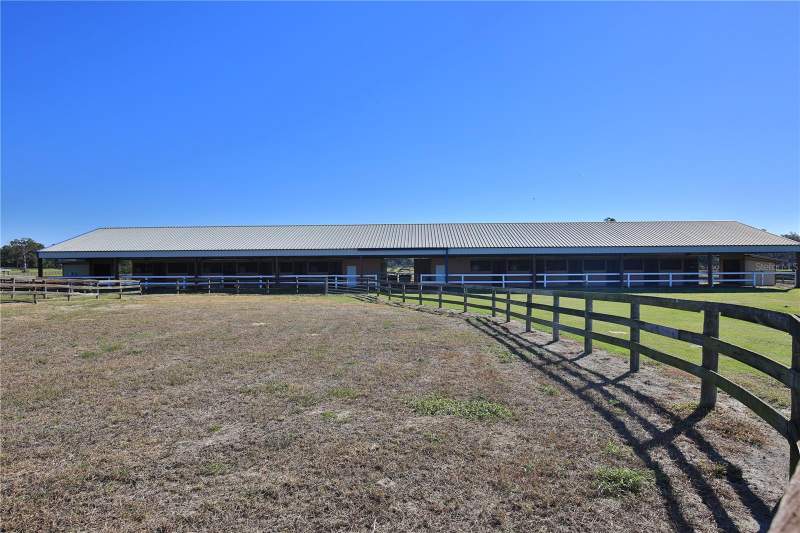 1 bedroom Farm at 2711 SW 125th Avenue, Nelson Jones Farms & Training Center, Ocala — photo 3