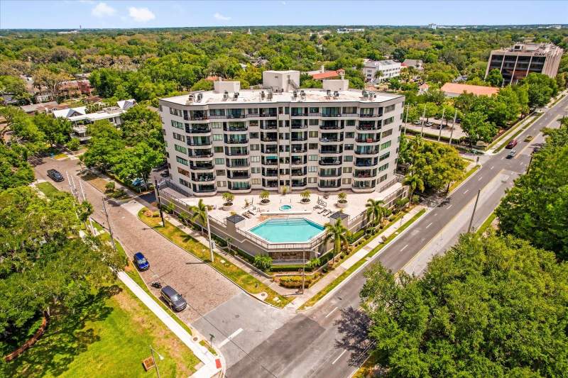 Reeves House Condo