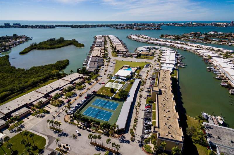 2 bedroom Condominium at 1 Boca Ciega Point Boulevard #206, Boca Ciega Point Boating Community, St Petersburg — photo 4