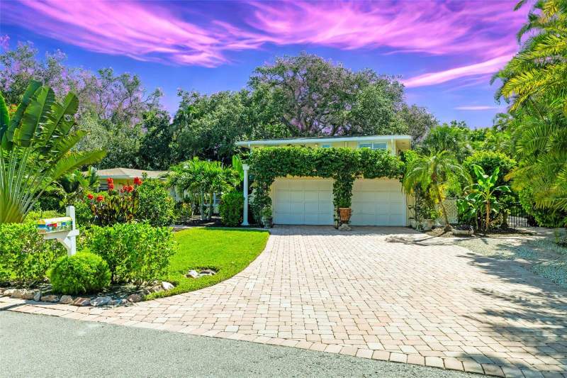 4 bedroom Single Family Residence at 6343 Hollywood Boulevard, Emerald Harbor, Sarasota — photo 1