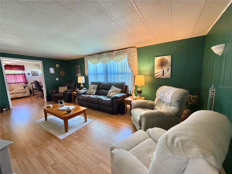 2 bedroom Mobile Home at 325 Palo Verde Drive, Hawthorne At Leesburg A Coop, Leesburg — photo 4