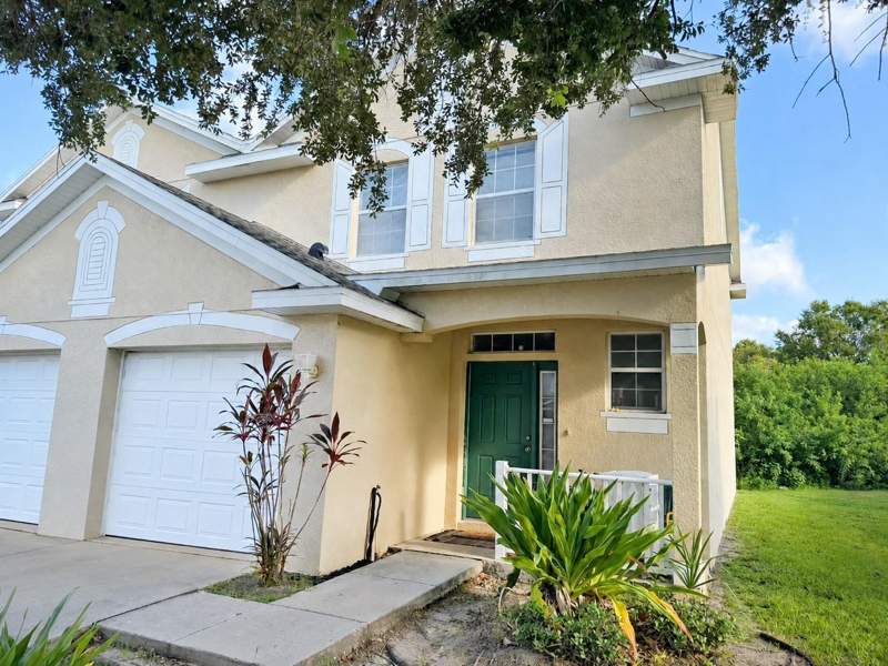 6225 OLIVEDALE DRIVE home for sale in Villages of Bloomingdale
