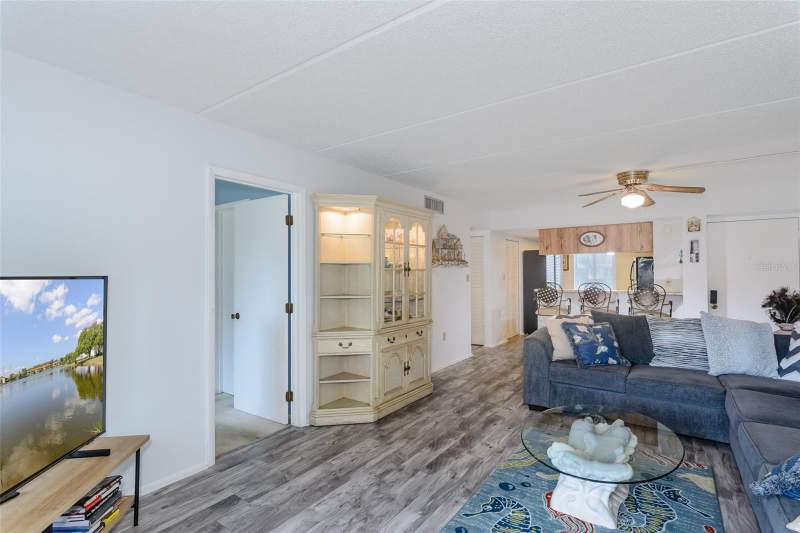 2 bedroom Condominium at 207 Cypress Lane, East Lake Woodlands Cypress Estates, Oldsmar — photo 5