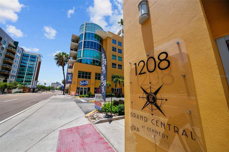 2 bedroom Condominium at 1208 E Kennedy Boulevard #618, Grand Central At Kennedy Resid, Tampa — photo 3