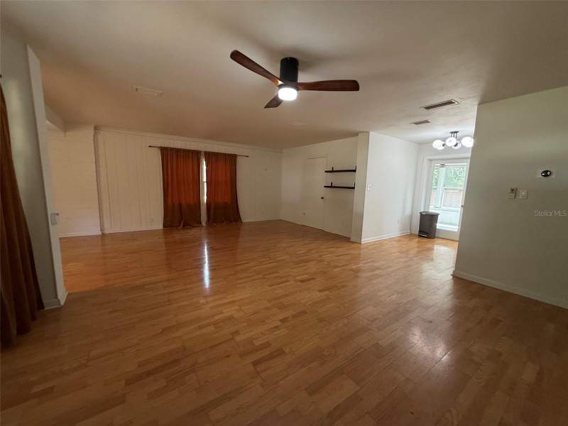 3 bedroom Single Family Residence at 3929 SW 21st Street, Napier Estates, Gainesville — photo 5