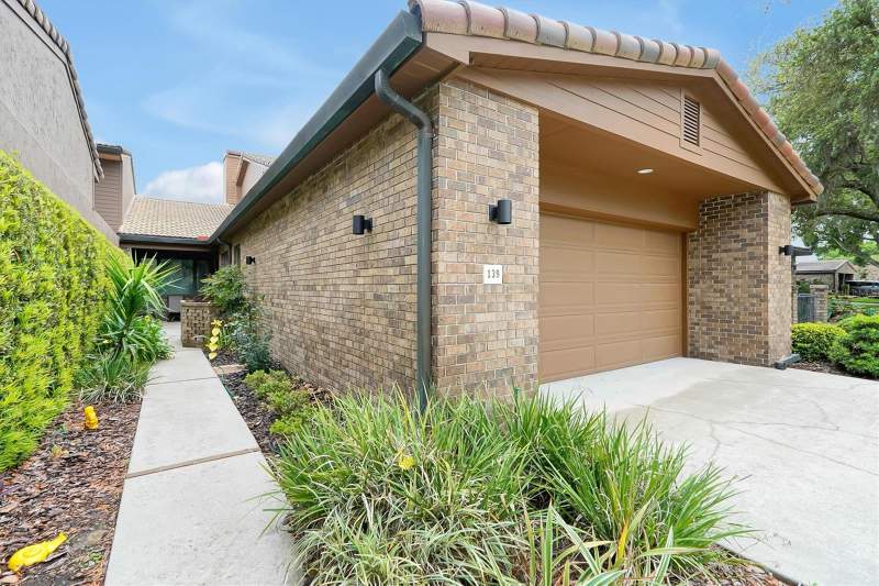 4 bedroom Townhouse at 139 Woden Way, Valhalla, Winter Haven — photo 3