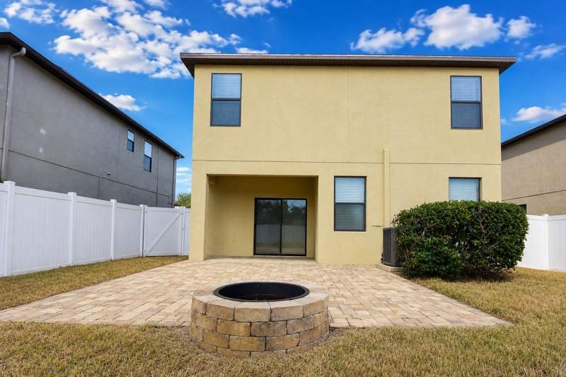 3 bedroom Single Family Residence at 20028 Satin Leaf Avenue, Live Oak Preserve 2C Villages, Tampa — photo 3
