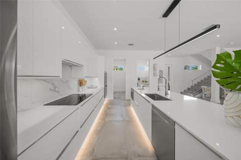 2532 Fruit Tree Drive, Sarasota FL - photo 9 of 50