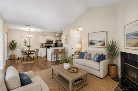 10263 Gandy Boulevard #406, St Petersburg FL - photo 6 of 6
