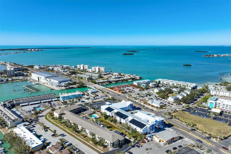 2 bedroom Condominium at 460 S Paula Drive #108, Harbor Pointe Condo, Dunedin — photo 2