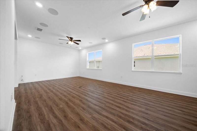 2 bedroom Single Family Residence at 8233 SW 93rd Terrace, On Top Of The World, Ocala — photo 3