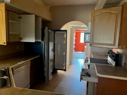3 bedroom Single Family Residence at 220 Palmetto Circle, Port Charlotte Sec 004, Port Charlotte — photo 4