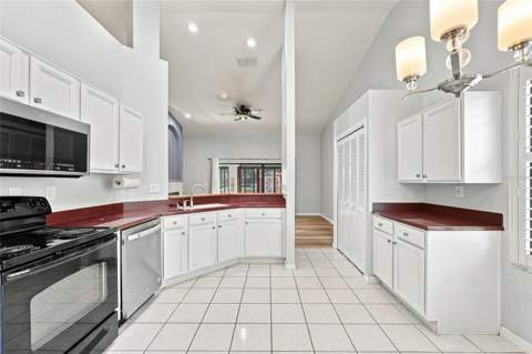 327 Edgewood Court, Poinciana FL - photo 16 of 55