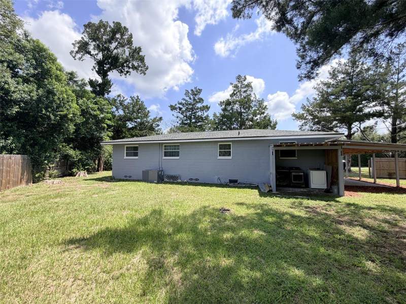 3 bedroom Single Family Residence at 1025 NE 4th Street, Fruitland Heights, Chiefland — photo 5