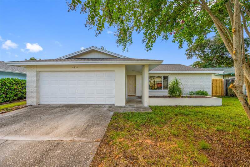 3 bedroom Single Family Residence at 6853 SANDWATER TRAIL, BONNIE GLYNN PH ONE-B, PINELLAS PARK — photo 1