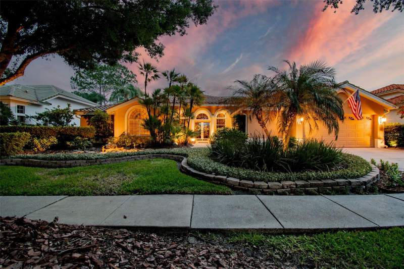 4 bedroom Single Family Residence at 17714 Grey Eagle Road, Hunters Green Prcl 6, Tampa — photo 3
