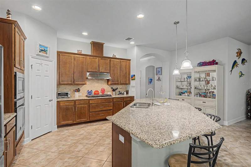 3 bedroom Single Family Residence at 10325 Palladio Drive, Longleaf Neighborhood 03, New Port Richey — photo 4