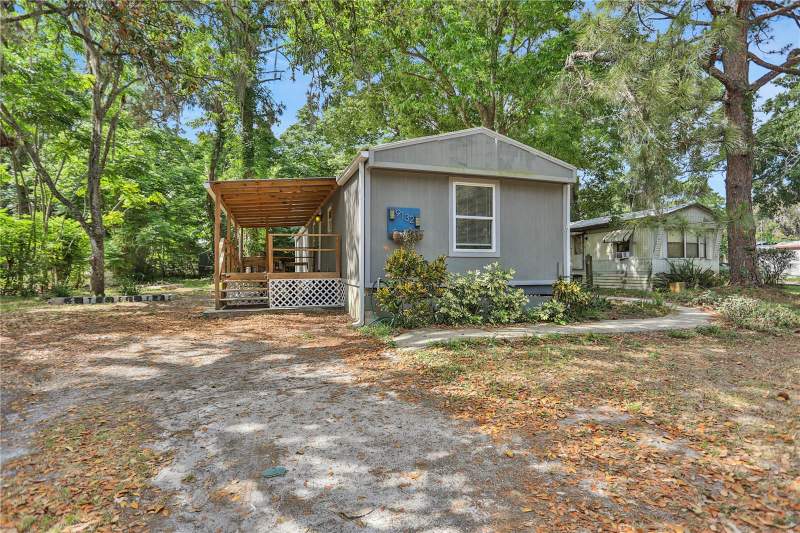4 bedroom Manufactured Home at 9132 Mango Street, Griffin Park Sub, New Port Richey — photo 2