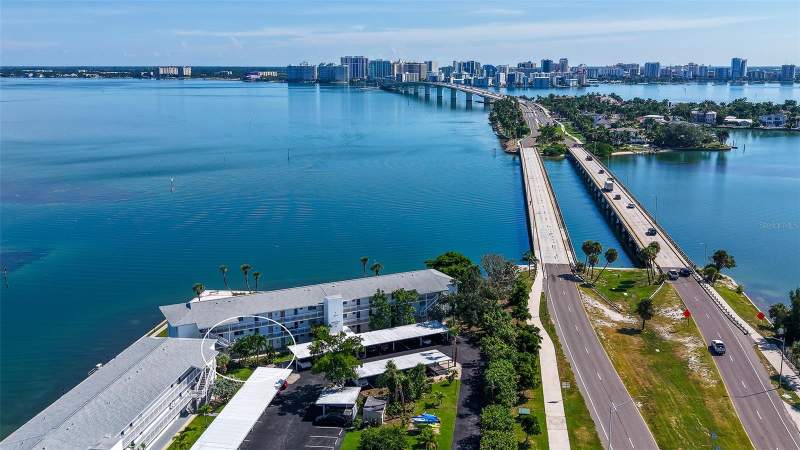 2 bedroom Condominium at 777 John Ringling Boulevard #2, Sarasota Harbor East, Sarasota — photo 2